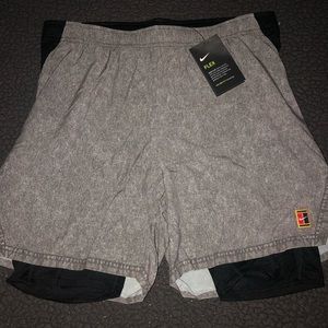 Limited! Nike Tennis Shorts Size Large